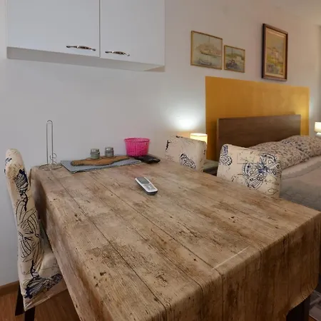 Ferri 16 Apartment